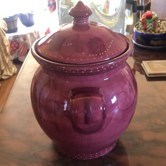 DONATED Pier 1 One Hand Painted Large Burgundy Grapes Cookie Jar/Canister w/Lid - Picture 2 of 9